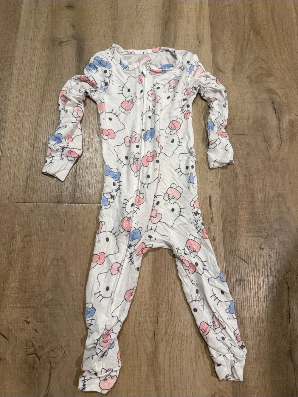 12month hello kitty bundle three outfits one pajama - Picture 4 of 5